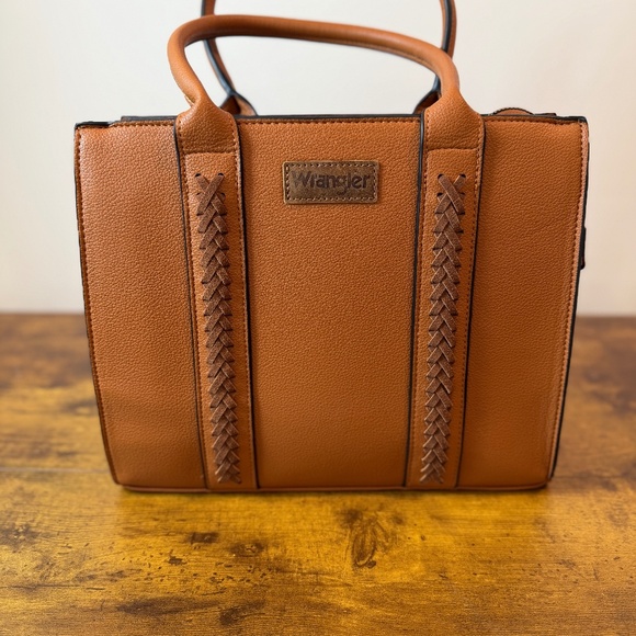 Wrangler Handbags - Wrangler Purse Never Used Brand New